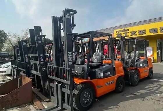 3T叉车LGX030CA液力变速箱是什么样的？